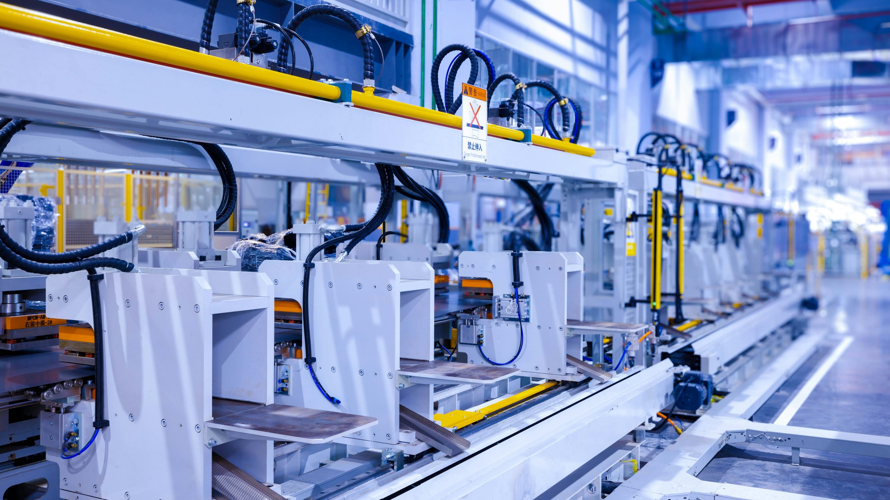 How to Validate Market Demand Before Manufacturing